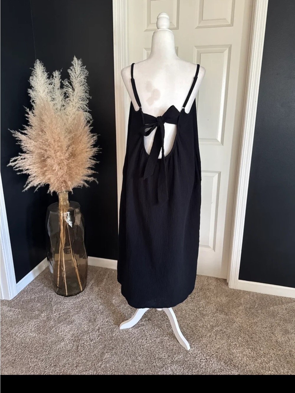 Sol Angeles Joni Maxi Gauze Dress in Black
size XL/XXL - Picture 8 of 12